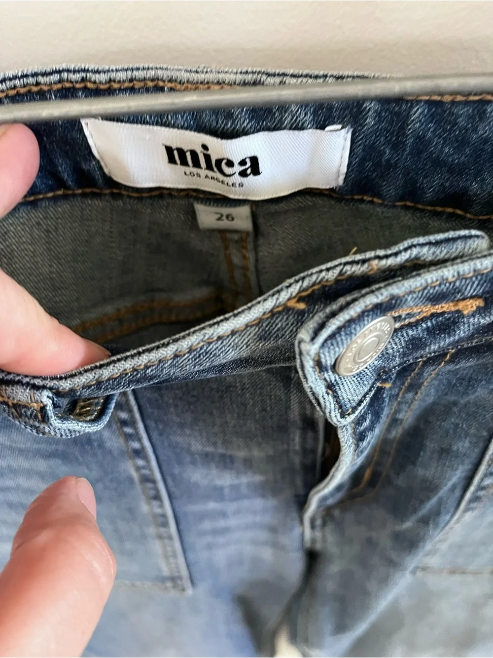 Mica Los Angeles High Rise Straight Leg Patch Pocket Raw Hem Jeans Med Wash 26‎